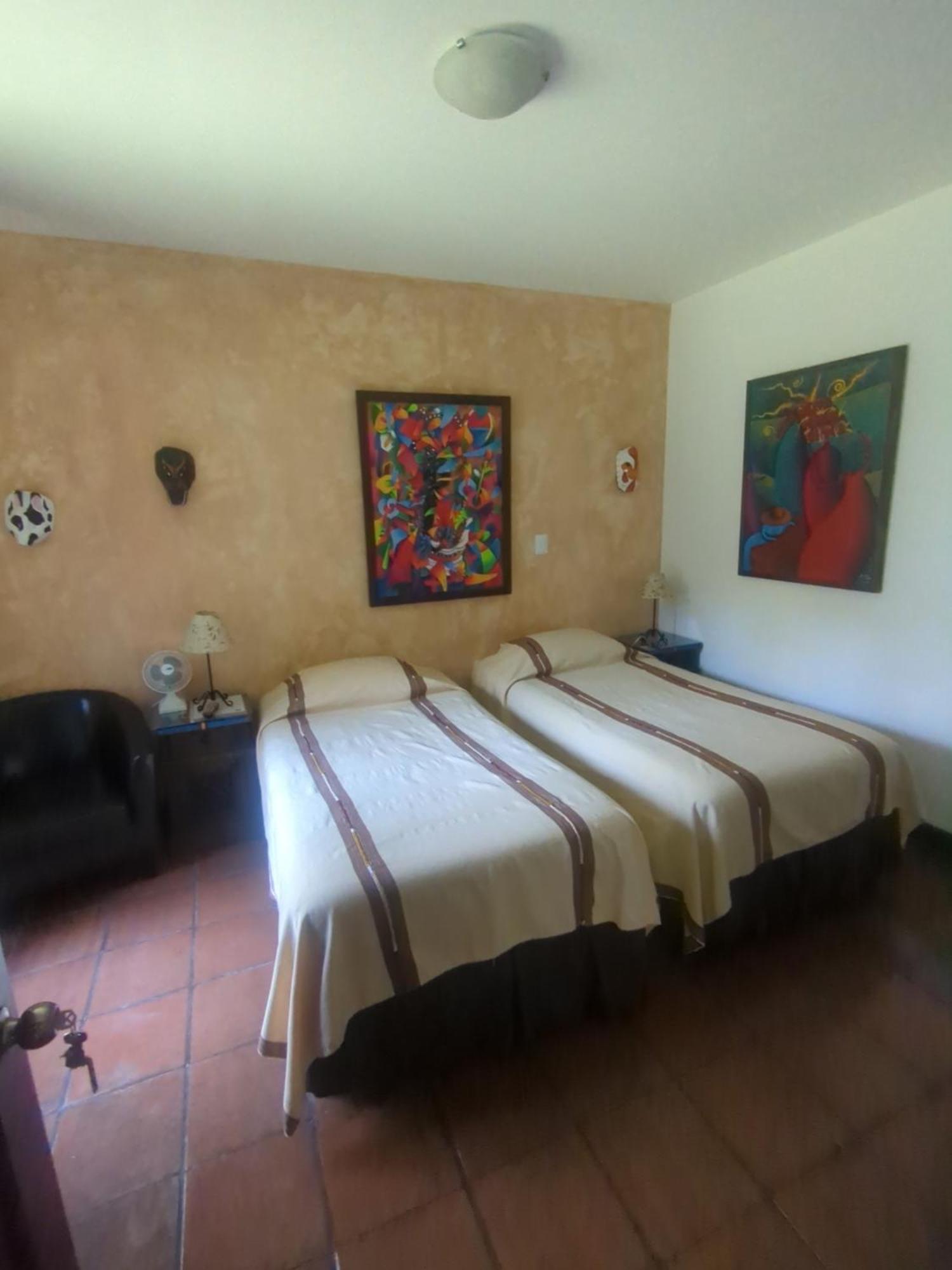 Casa Elena Bed & Breakfast Antigua Exterior photo