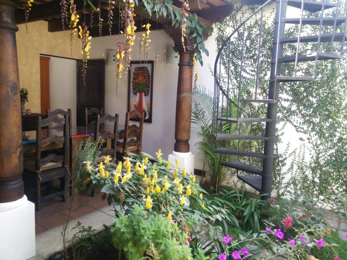 Casa Elena Bed & Breakfast Antigua Exterior photo